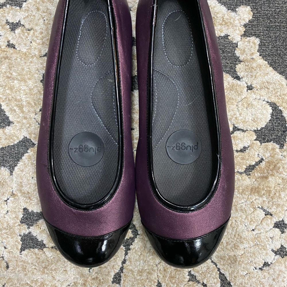 Flat dressy slippers
